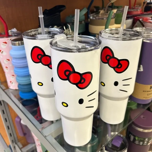 Hello kitty Tumbler with Handle - Picture 3 of 3